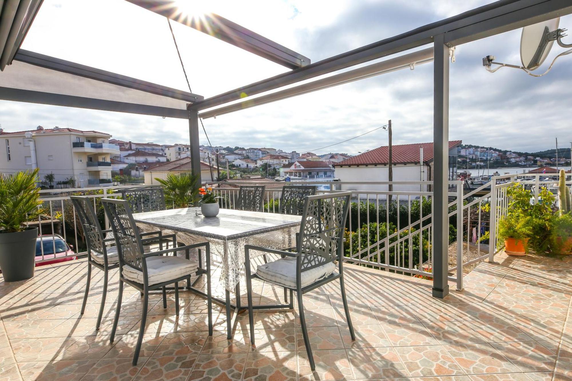 Apartments Vaska Трогир Экстерьер фото