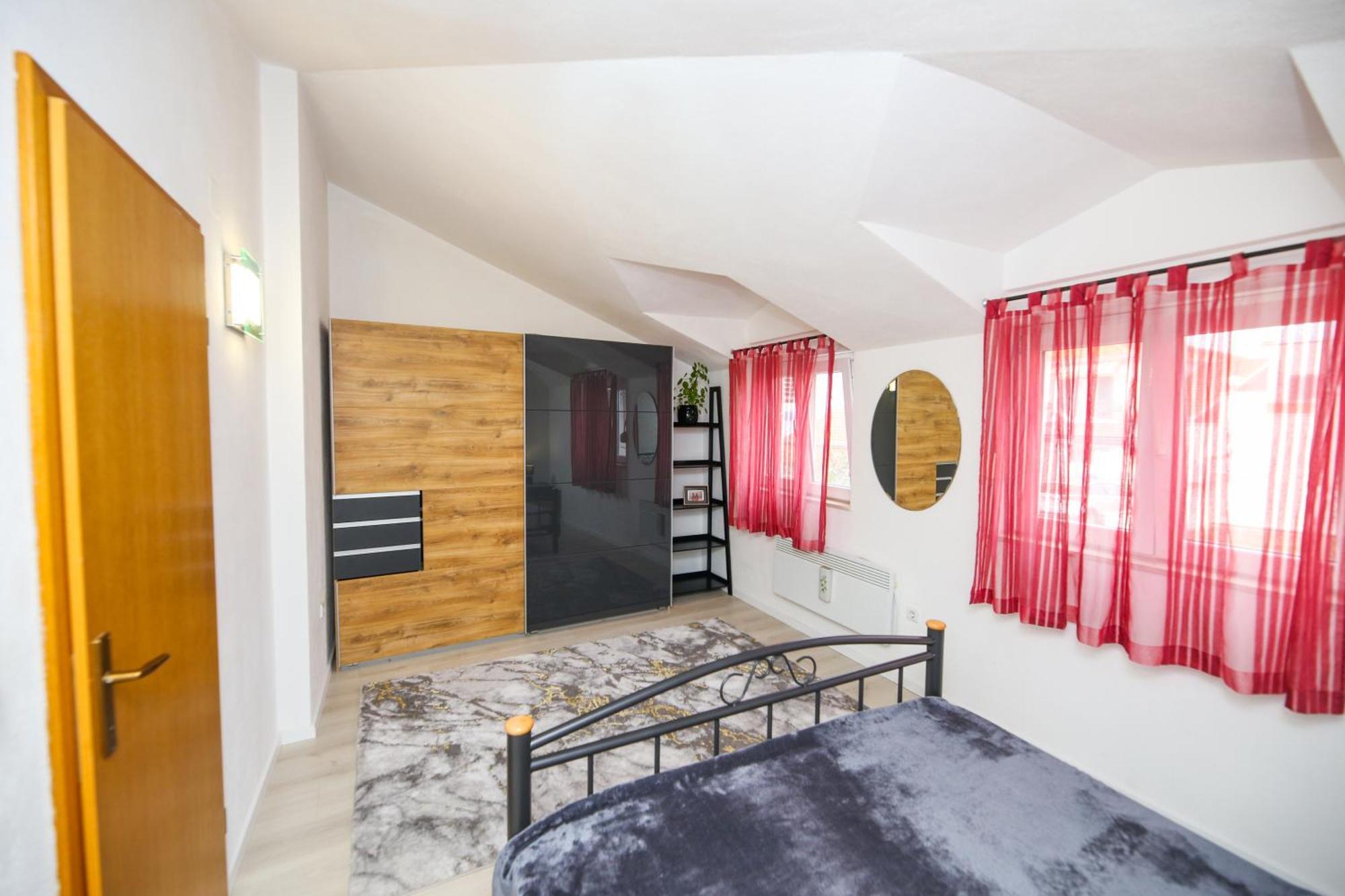 Apartments Vaska Трогир Экстерьер фото