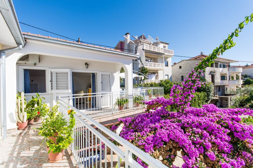 Apartments Vaska Трогир Экстерьер фото