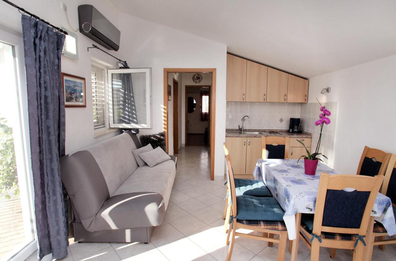 Apartments Vaska Трогир Экстерьер фото