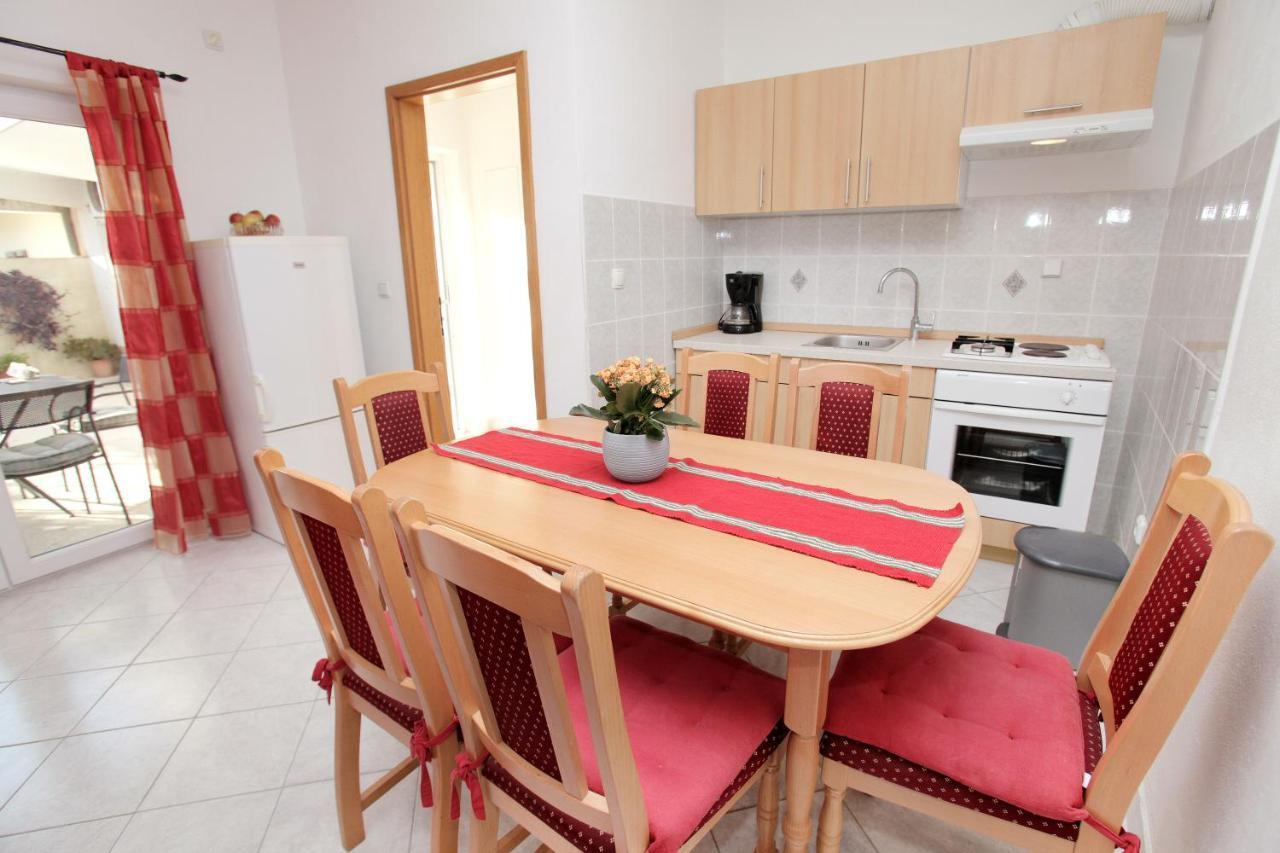 Apartments Vaska Трогир Экстерьер фото