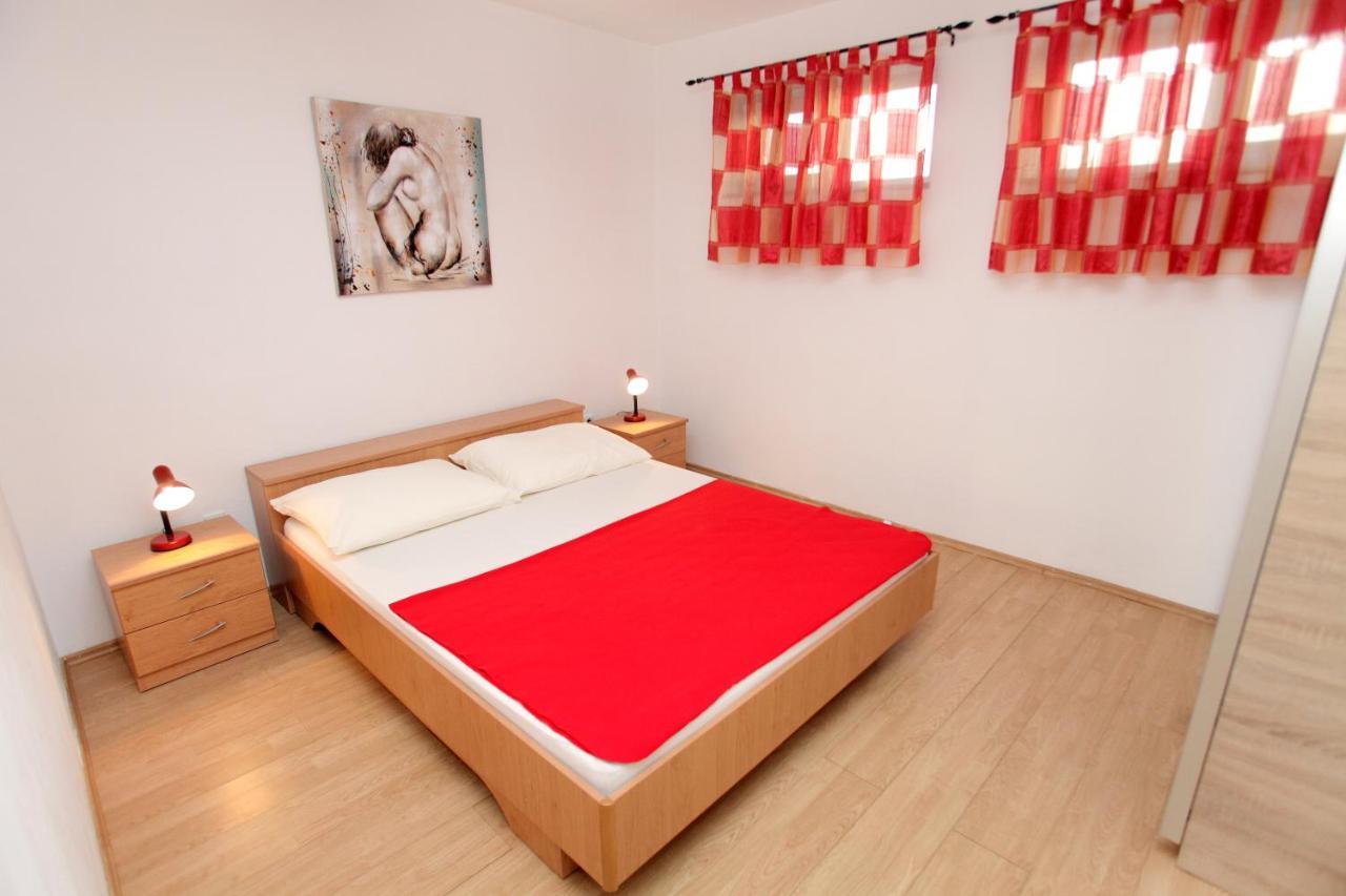 Apartments Vaska Трогир Экстерьер фото